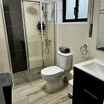 شقة Princess Retreat Beautiful Modern Aprt 2 Min Walk From