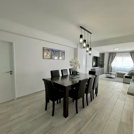 Princess Retreat Beautiful Modern Aprt 2 Min Walk From Quarteira