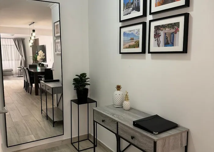 Princess Retreat Beautiful Modern Aprt 2 Min Walk From 奎特里拉