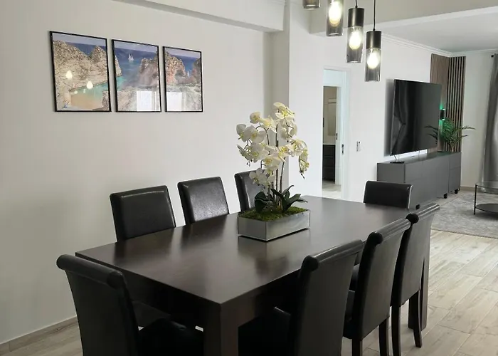 Princess Retreat Beautiful Modern Aprt 2 Min Walk From 公寓