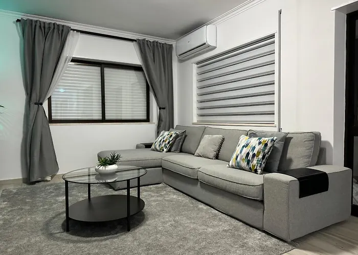 Princess Retreat Beautiful Modern Aprt 2 Min Walk From * 奎特里拉