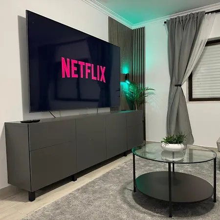 Princess Retreat Beautiful Modern Aprt 2 Min Walk From Apartment