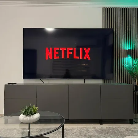 Princess Retreat Beautiful Modern Aprt 2 Min Walk From * Картейра